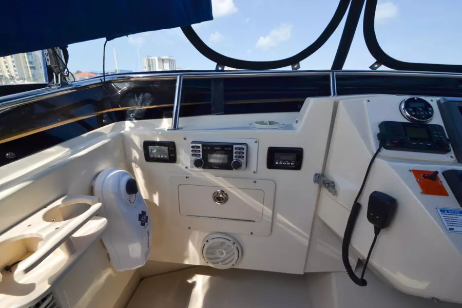 2006 Mainship 430 Trawler