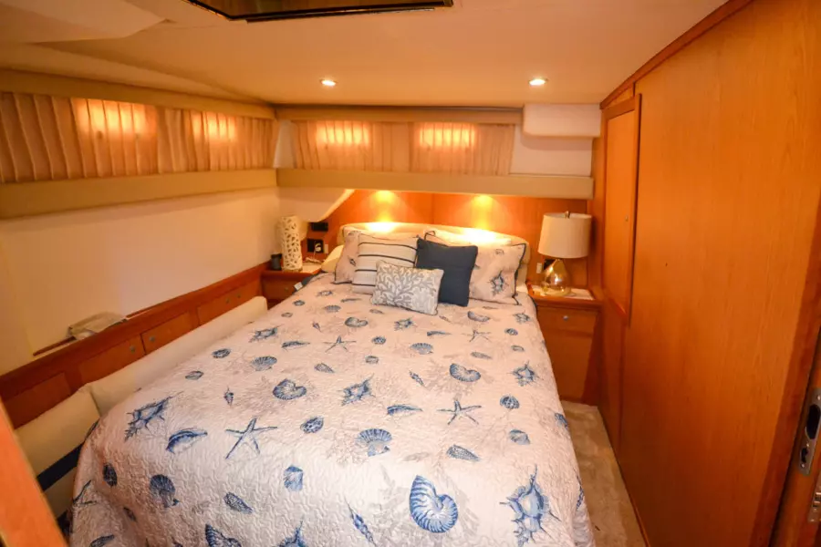 2006 Mainship 430 Trawler