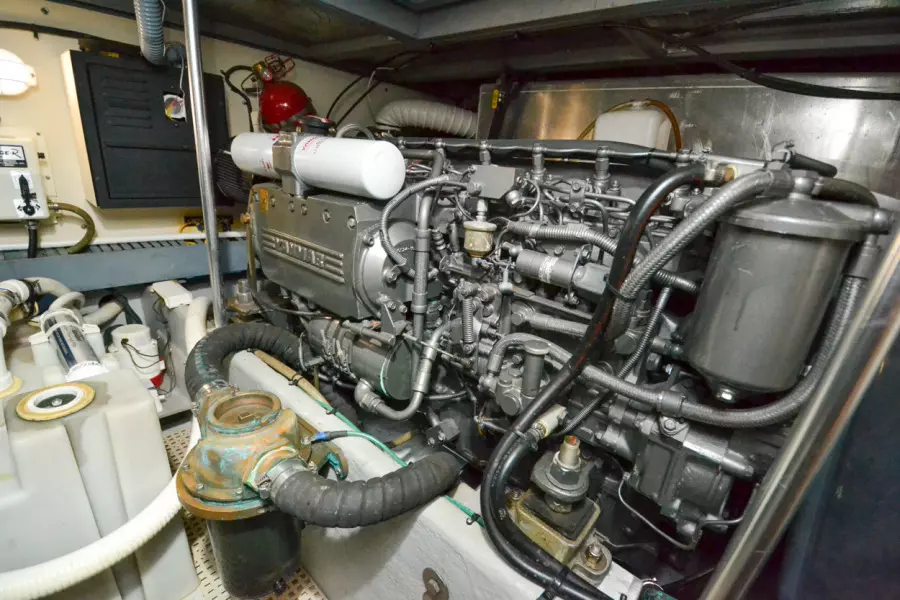 2006 Mainship 430 Trawler