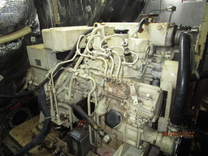 42' Grand Banks generator1