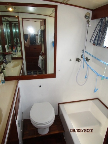 42' Grand Banks master stateroom head