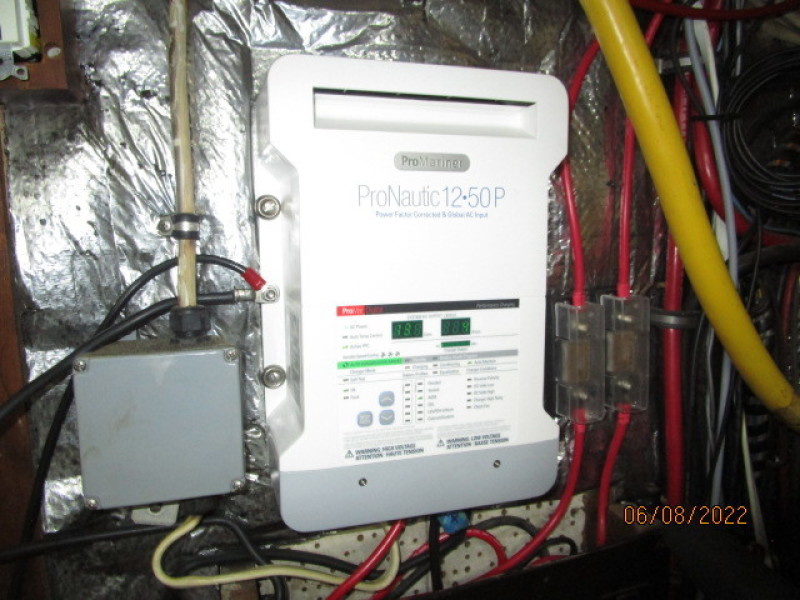 42' Grand Banks battery charger