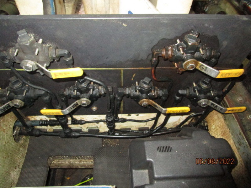 42' Grand Banks fuel manifold