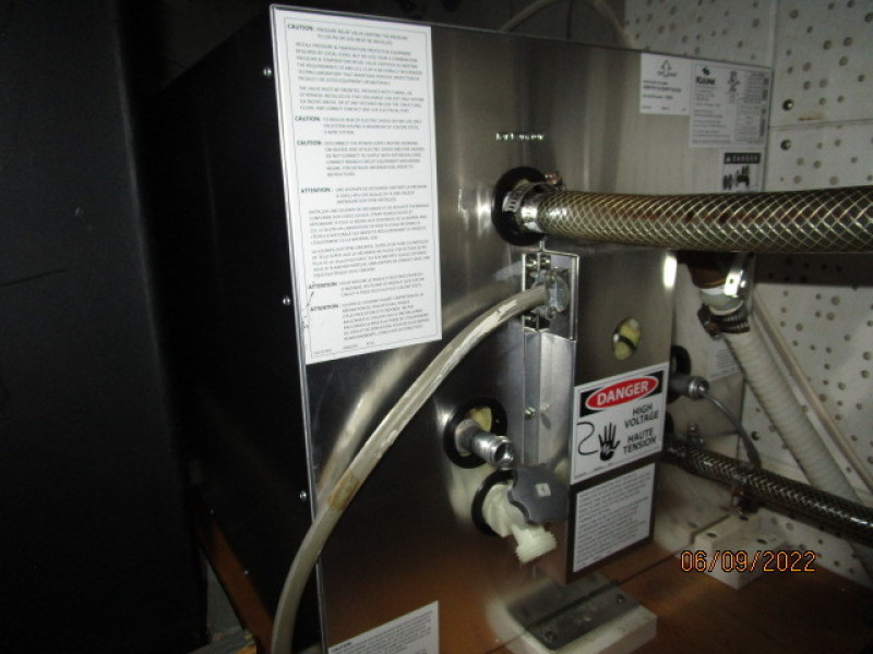 38' Marine Trader water heater