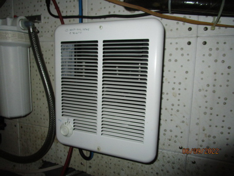 38' Marine Trader engine room heater 