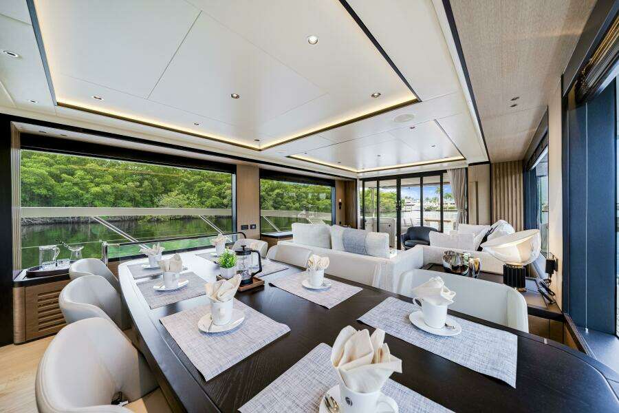 75ft Absolute Yacht For Sale