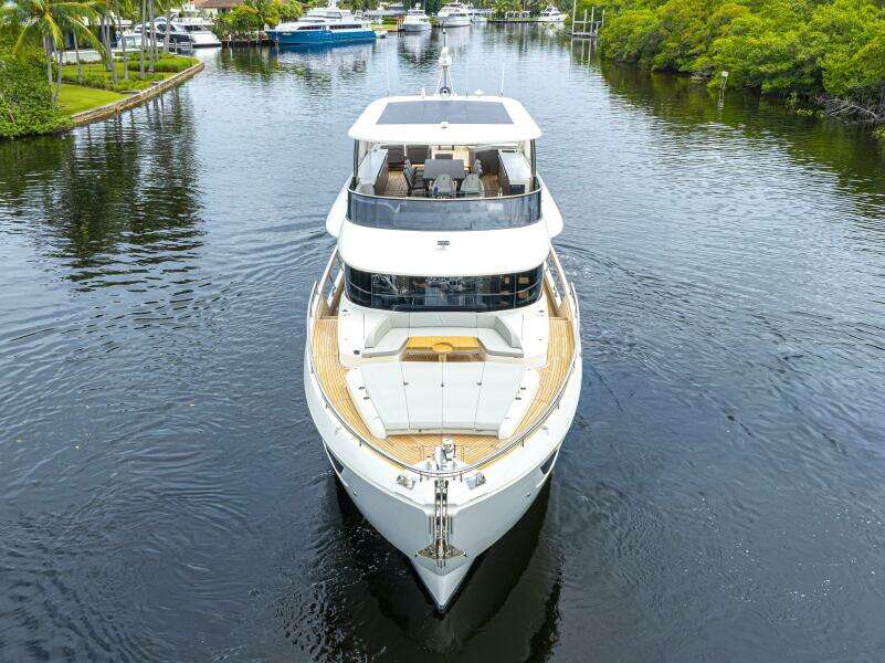 75ft Absolute Yacht For Sale