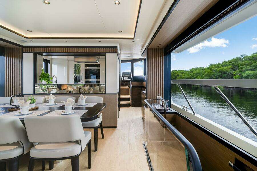 75ft Absolute Yacht For Sale
