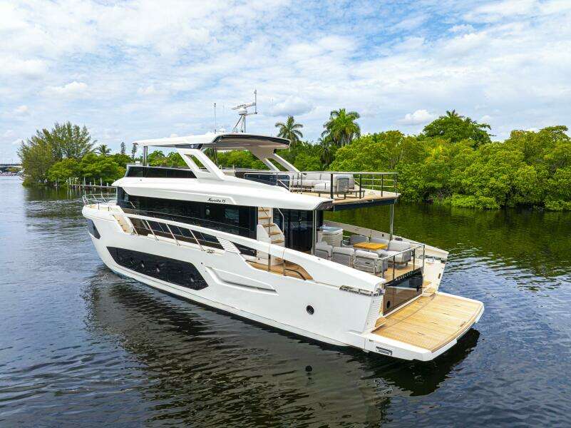 75ft Absolute Yacht For Sale