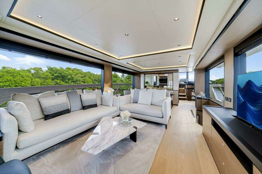 75ft Absolute Yacht For Sale