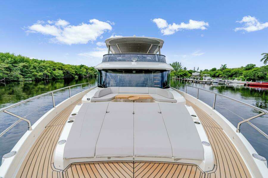 75ft Absolute Yacht For Sale