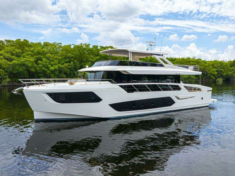 75ft Absolute Yacht For Sale