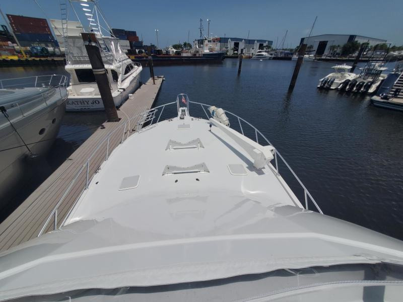 1999 Viking 47 - Steel Got It - Bow Profile