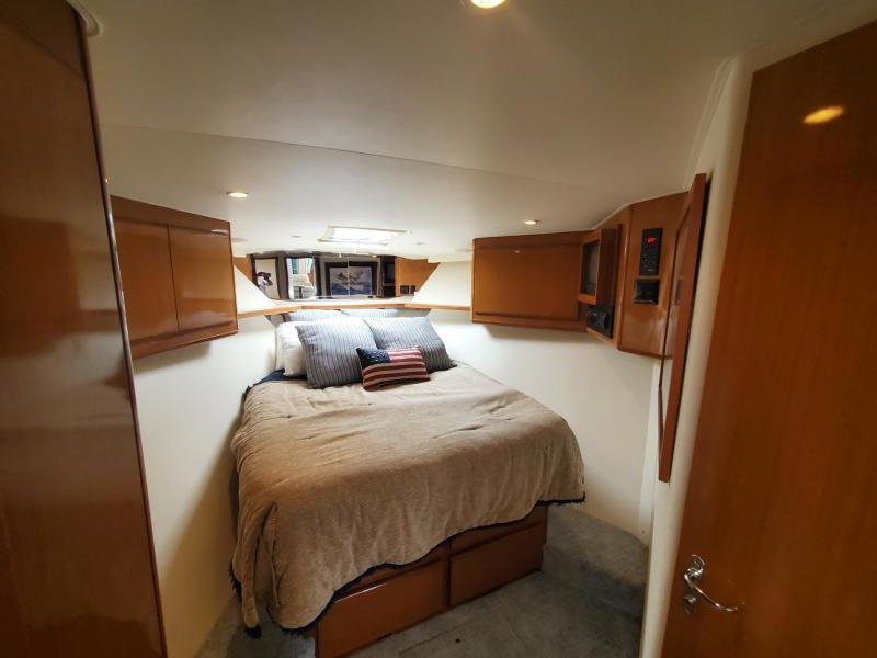 1999 Viking 47 - Steel Got It - Master Stateroom