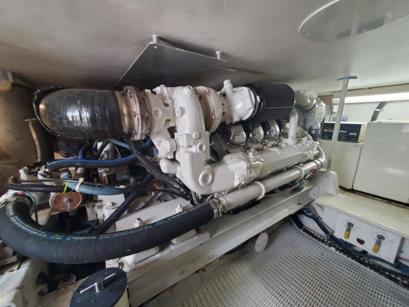 1999 Viking 47 - Steel Got It - Engine Room
