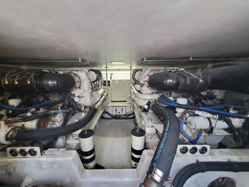 1999 Viking 47 - Steel Got It - Engine Room