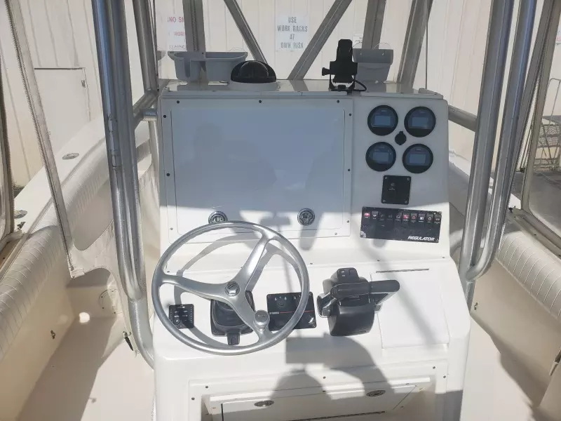 Regulator 24fs 2005 Regulator 24FS Center Console 24 ft Center Consoles for sale