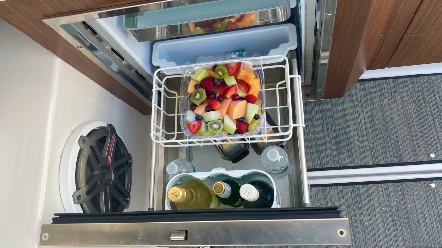 35' 2020 Four Winns H350