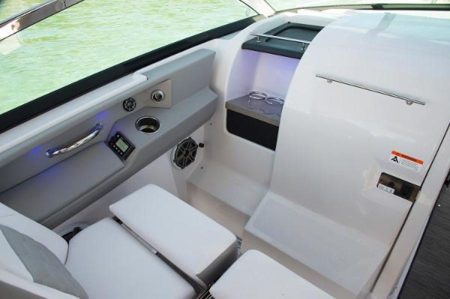 35' 2020 Four Winns H350