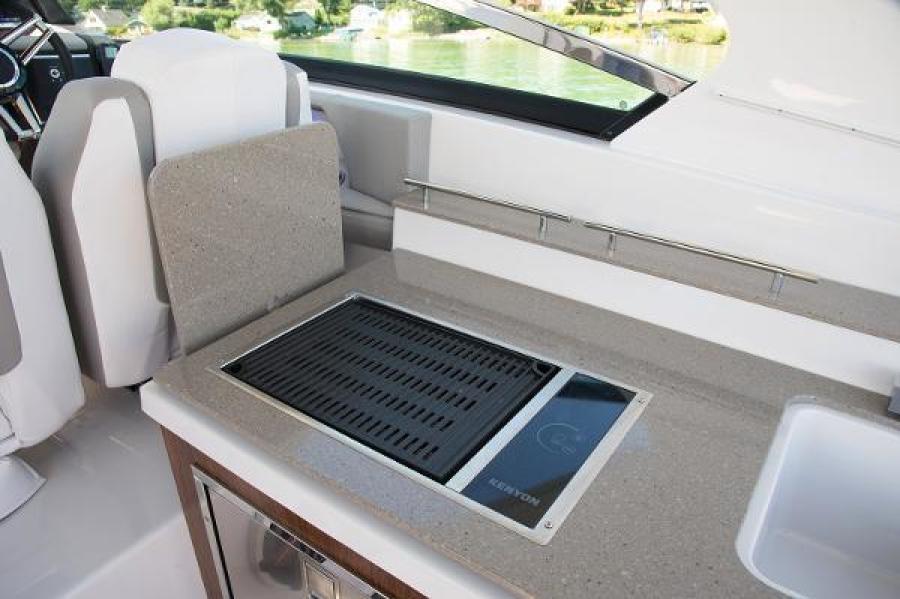 35' 2020 Four Winns H350