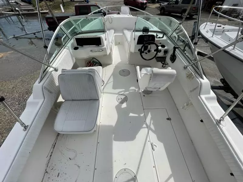 1998 Boston Whaler Ventura