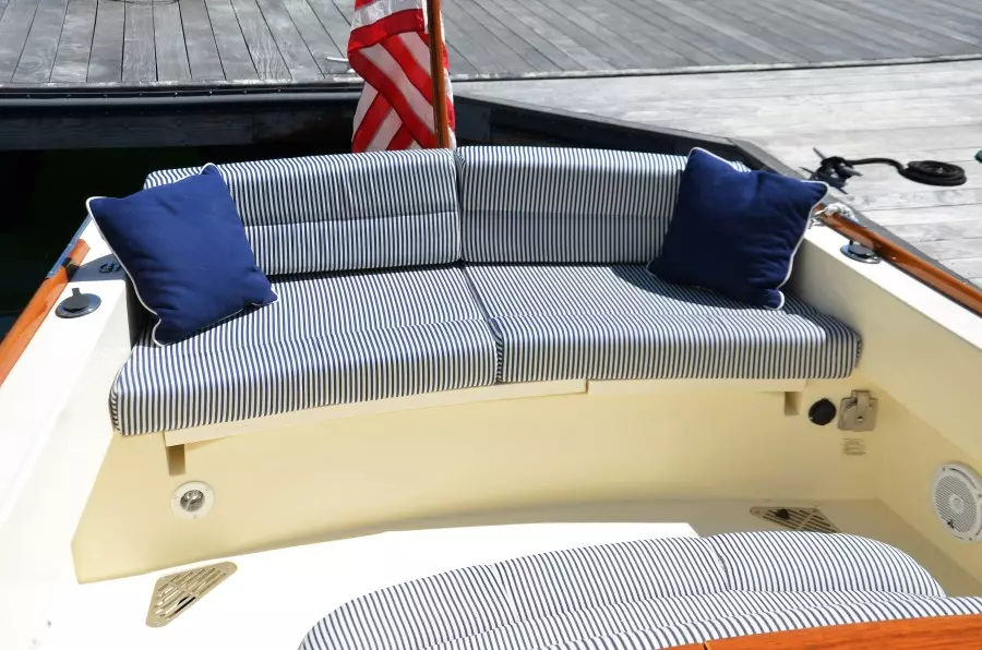Aft Settee