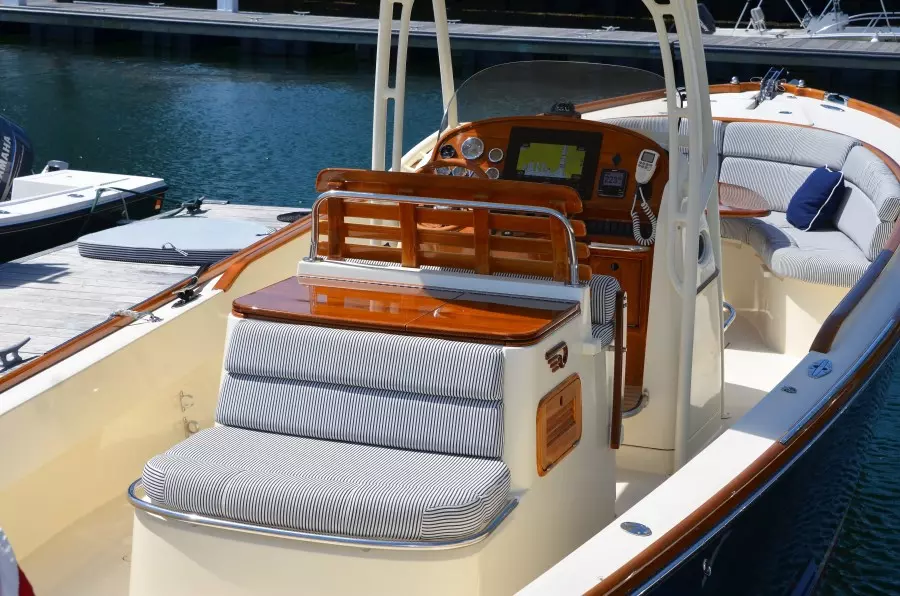 Aft Facing Settee