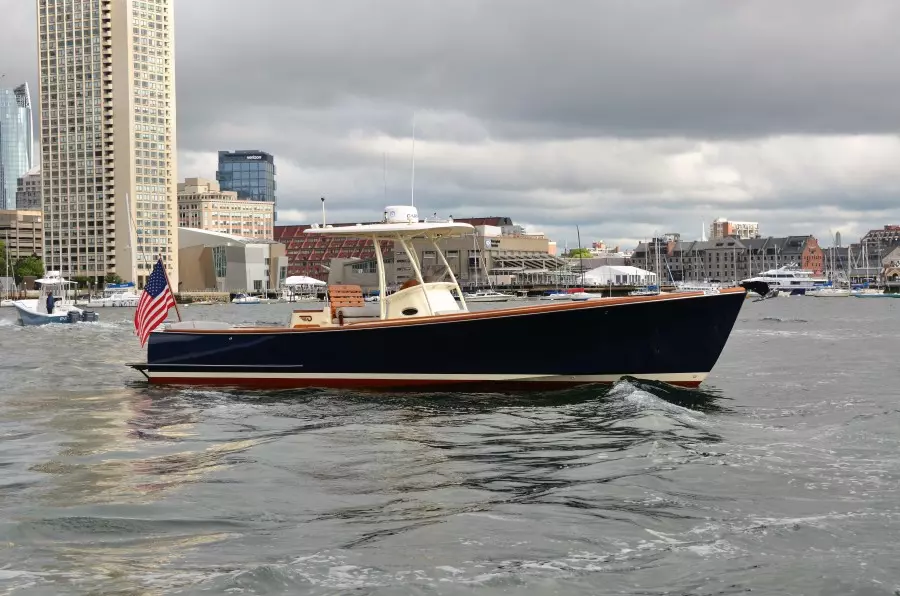BRISTOL LOUNGE 29ft Hinckley Yacht For Sale