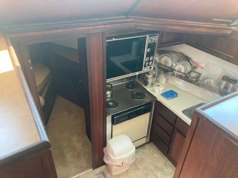 1973 Hatteras 48 Yacht Fish