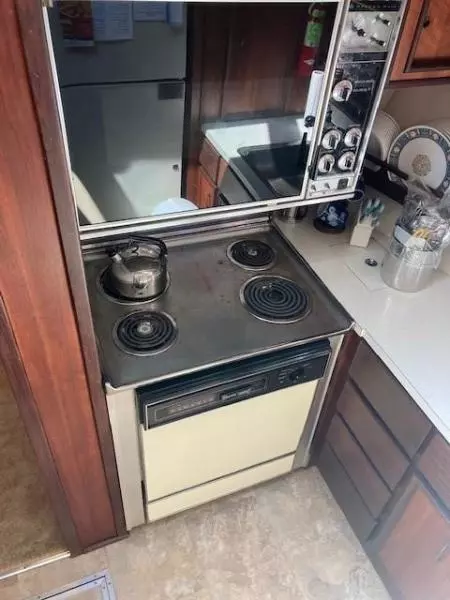 1973 Hatteras 48 Yacht Fish