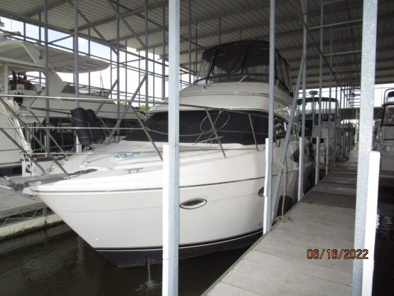 36' Carver port forward profile