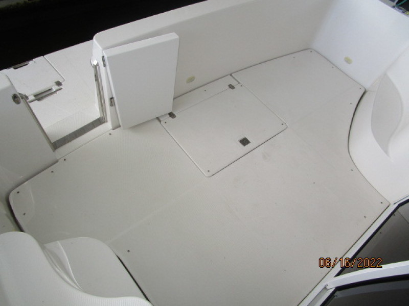 36' Carver aftdeck