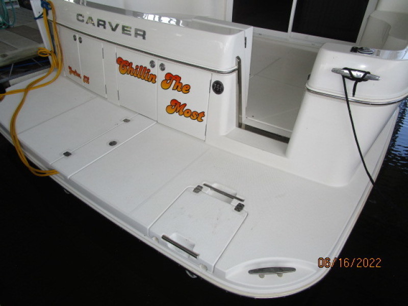 36' Carver swimplatform