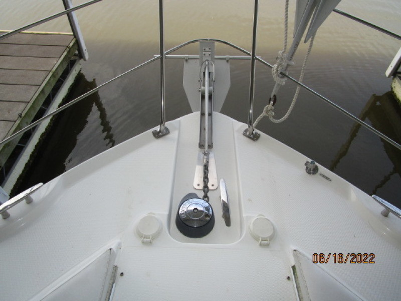 36' Carver anchor windlass