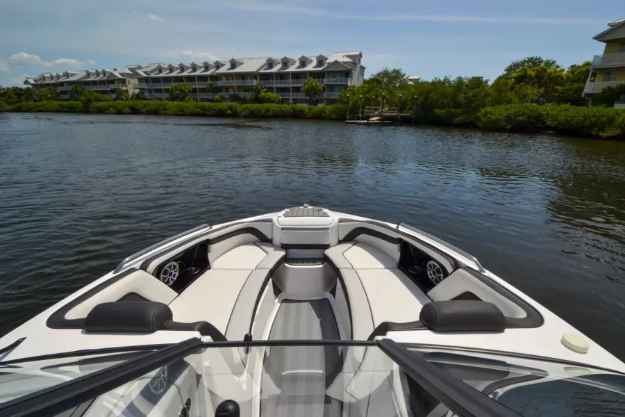 2019 Yamaha Boats 242 Limited S