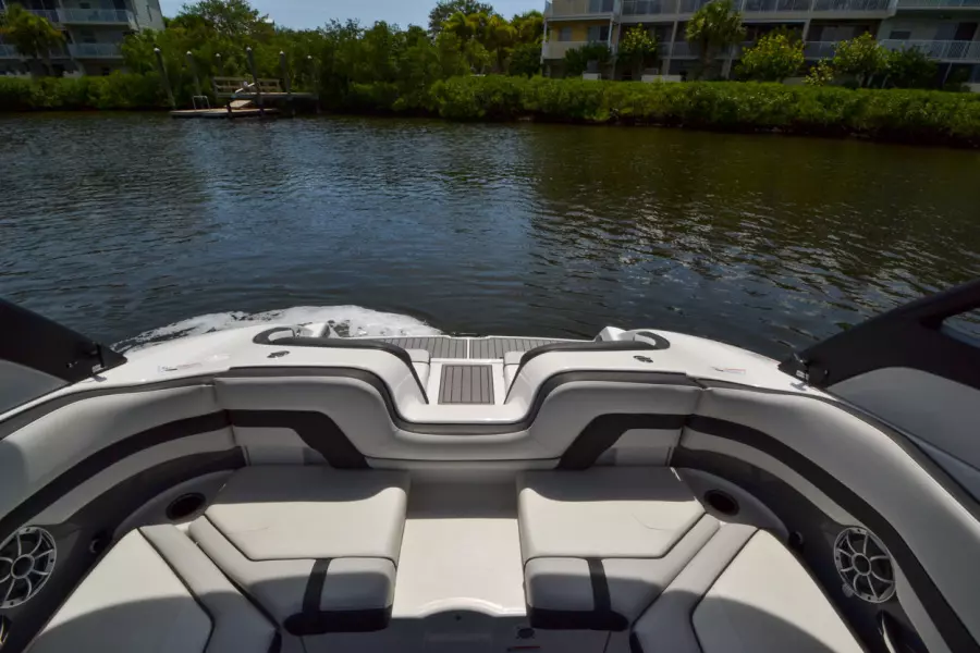 2019 Yamaha Boats 242 Limited S
