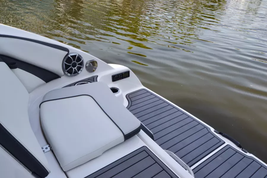 2019 Yamaha Boats 242 Limited S