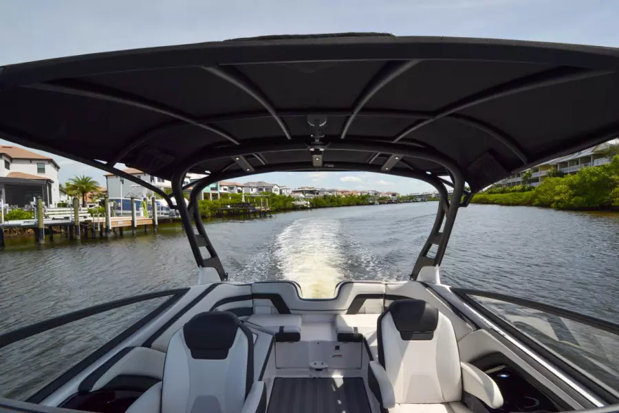 2019 Yamaha Boats 242 Limited S