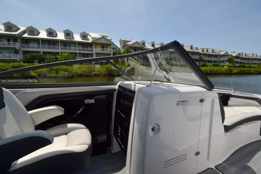 2019 Yamaha Boats 242 Limited S