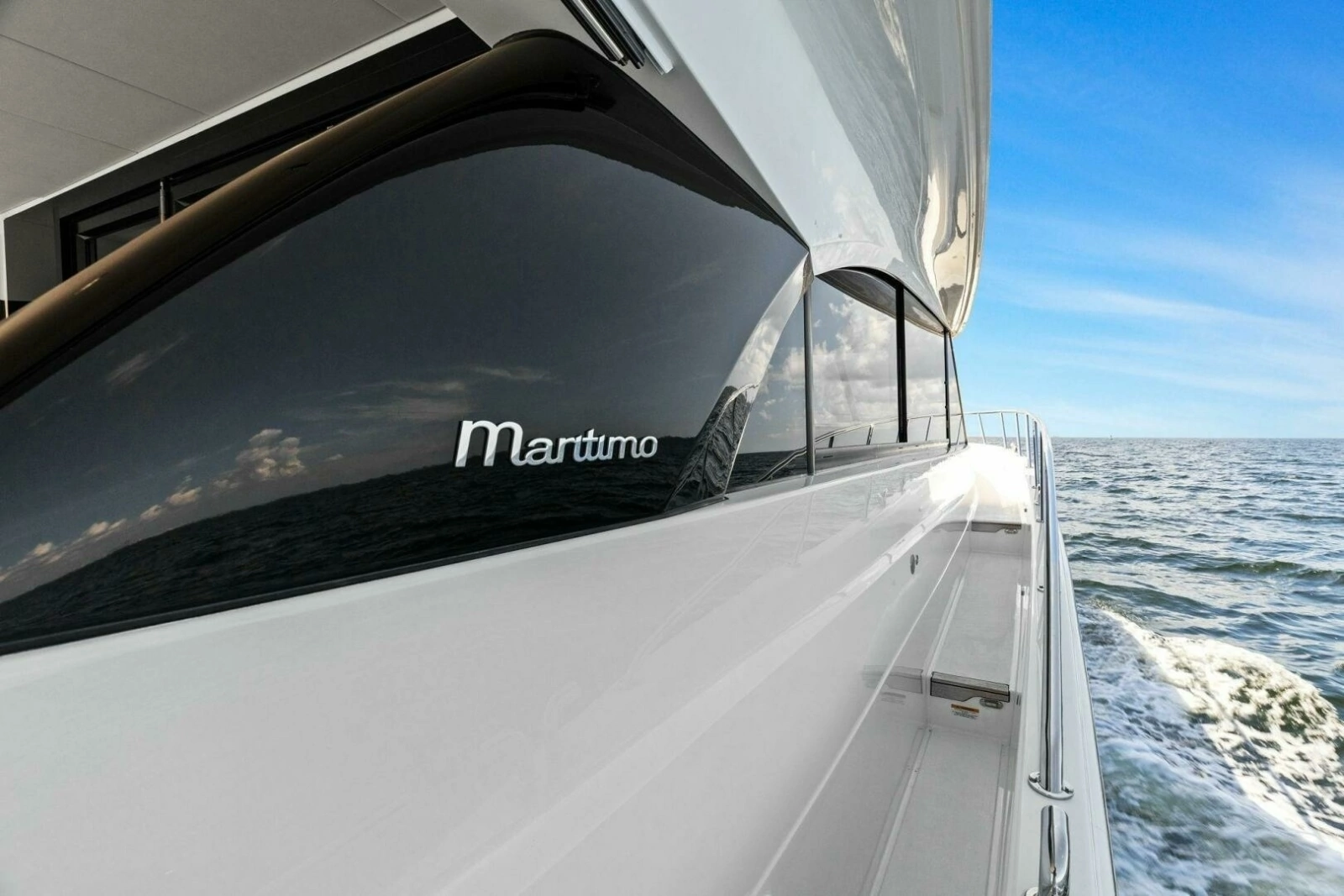 2025 Maritimo M600 