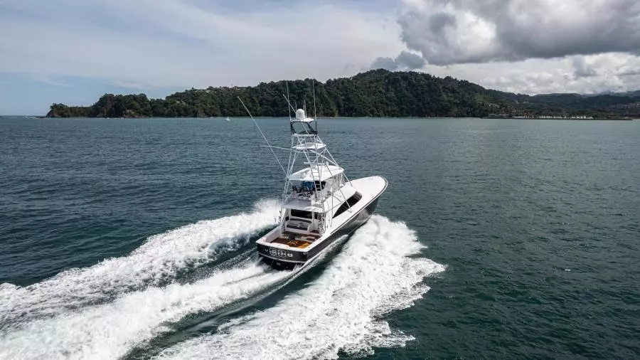 2022 Viking 58 Convertible - Aft Running