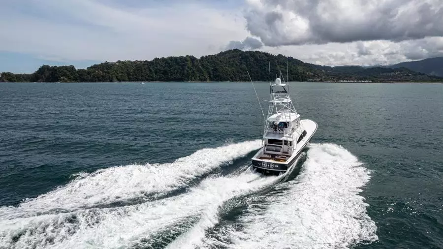 2022 Viking 58 Convertible - Aft Running