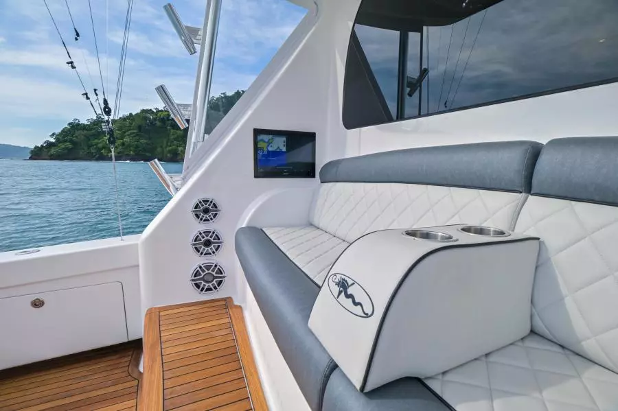2022 Viking 58 Convertible - Mezzanine