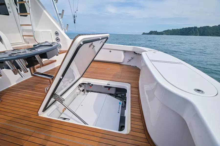 2022 Viking 58 Convertible - Seakeeper