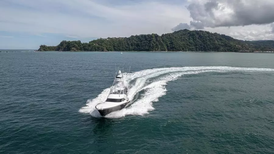 2022 Viking 58 Convertible - Forward Running