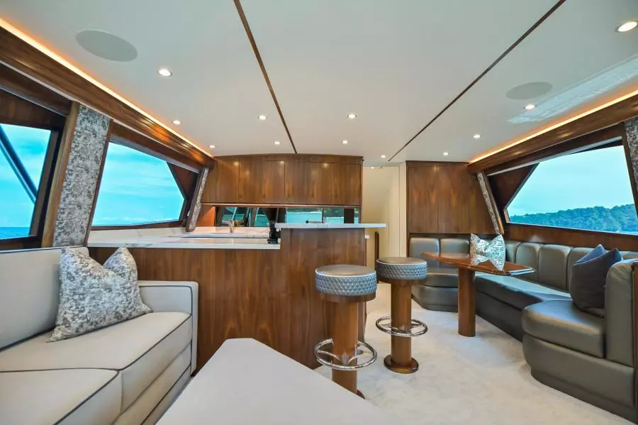 2022 Viking 58 Convertible - Salon