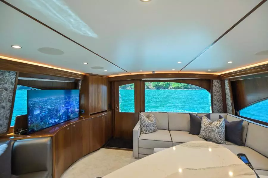2022 Viking 58 Convertible - Salon