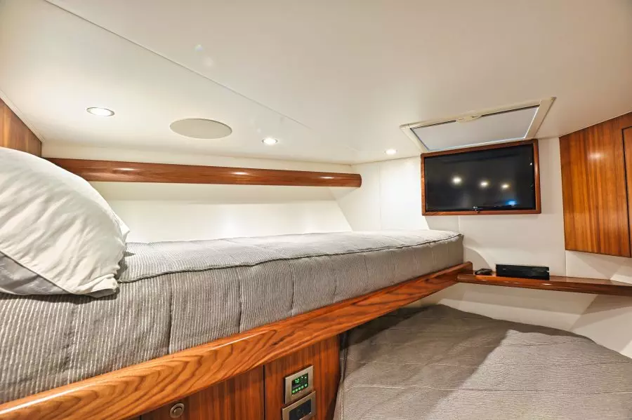 2022 Viking 58 Convertible
