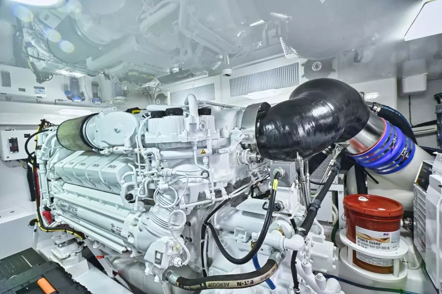 2022 Viking 58 Convertible