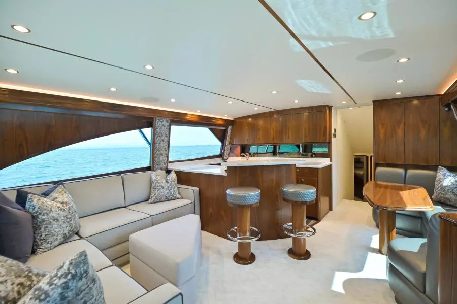 2022 Viking 58 Convertible - Salon